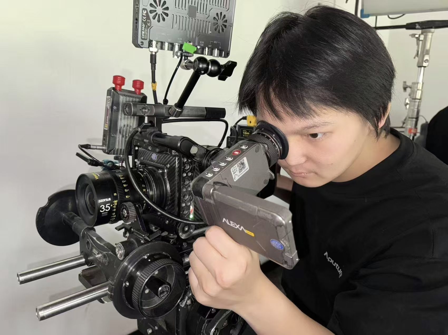 摄影机操作工作照